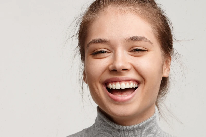 Remedios para el sangrado de encías. Centro Dental Dr. Costas, clínica dental en Vigo